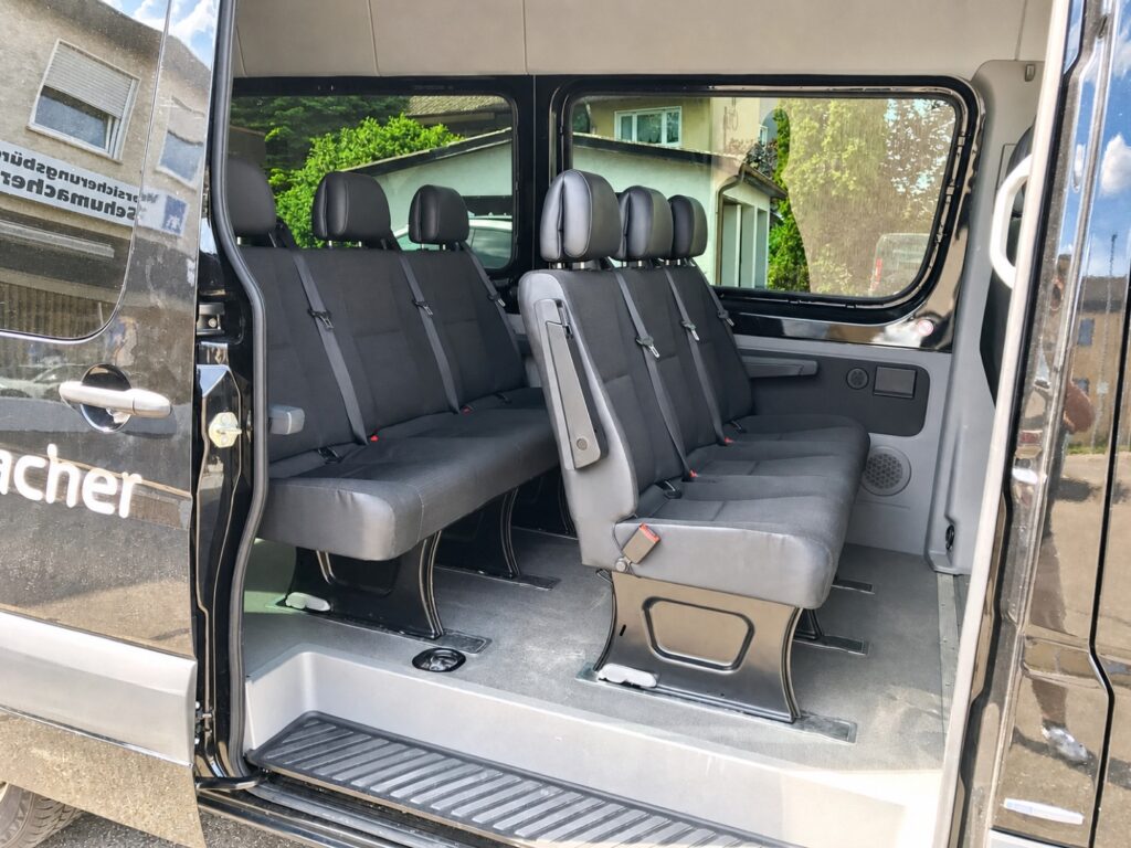 Mercedes Sprinter 9-Sitzer bei Autovermietung Schumacher Spaichingen.